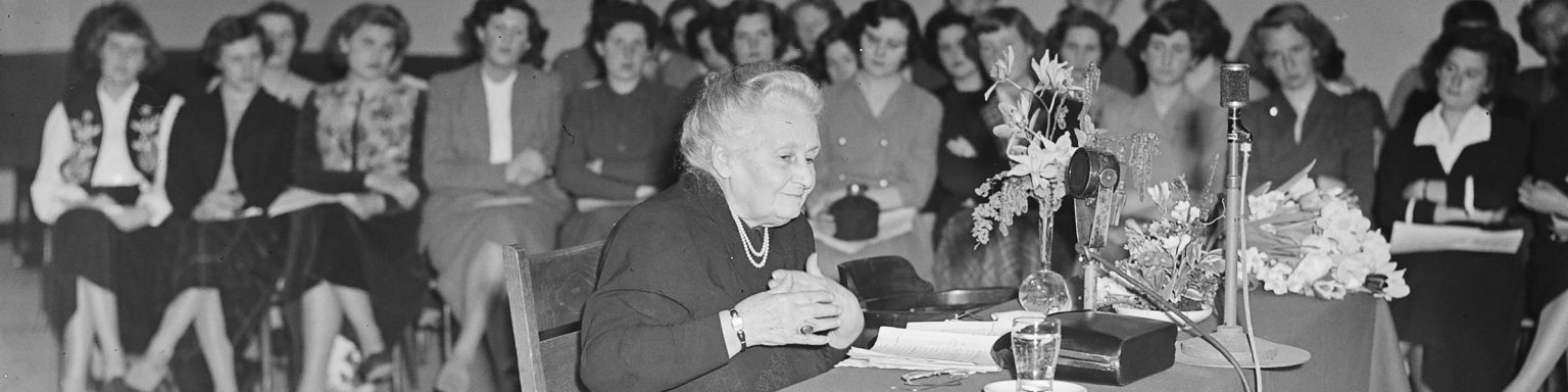 PHƯƠNG PHÁP GIÁO DỤC MONTESSORI